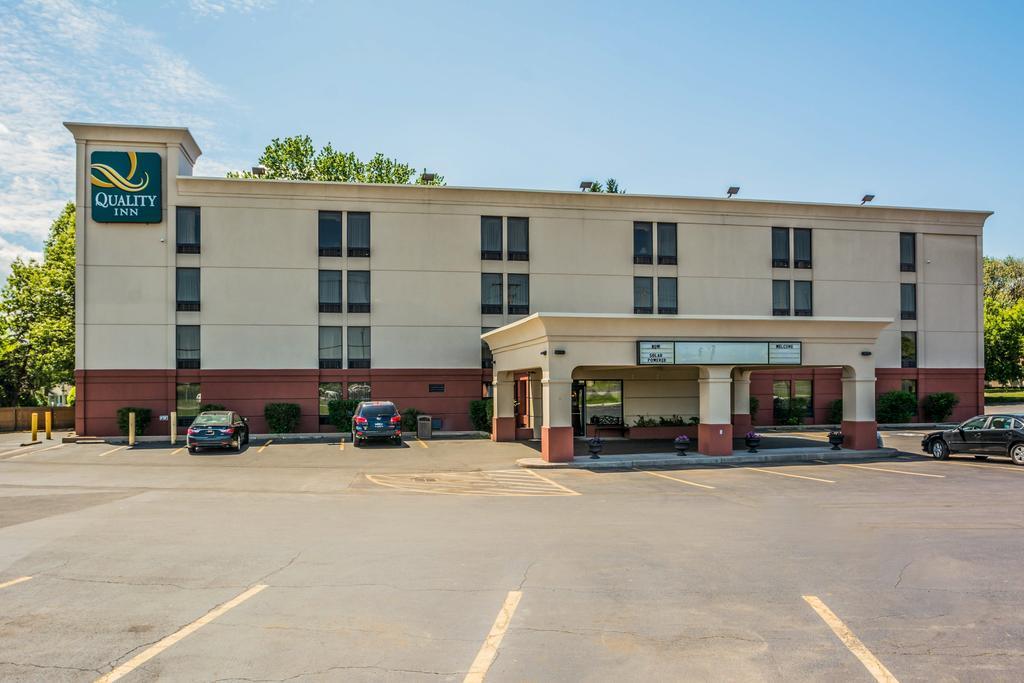 Comfort Inn & Suites Liverpool - Syracuse North Esterno foto