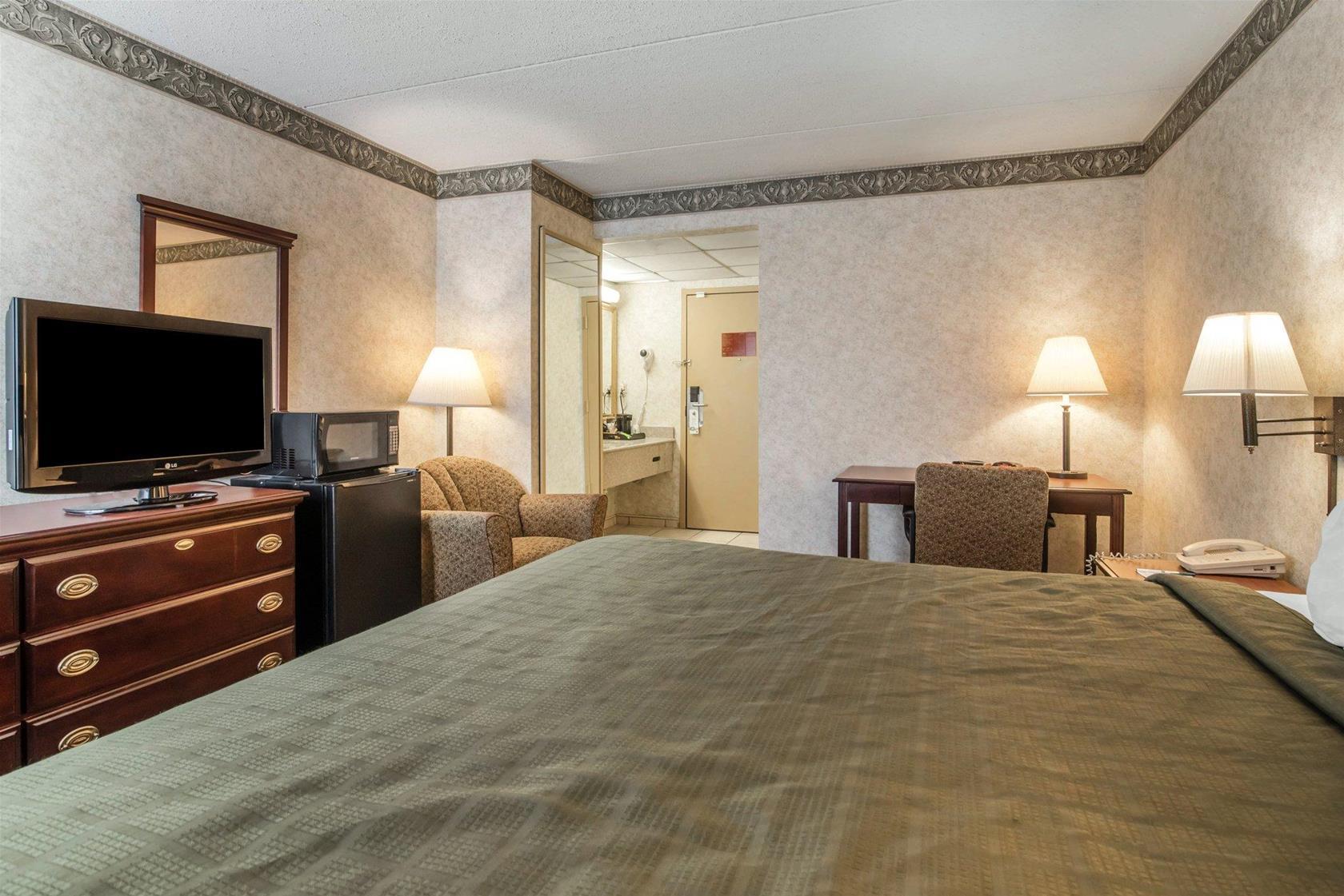 Comfort Inn & Suites Liverpool - Syracuse North Esterno foto