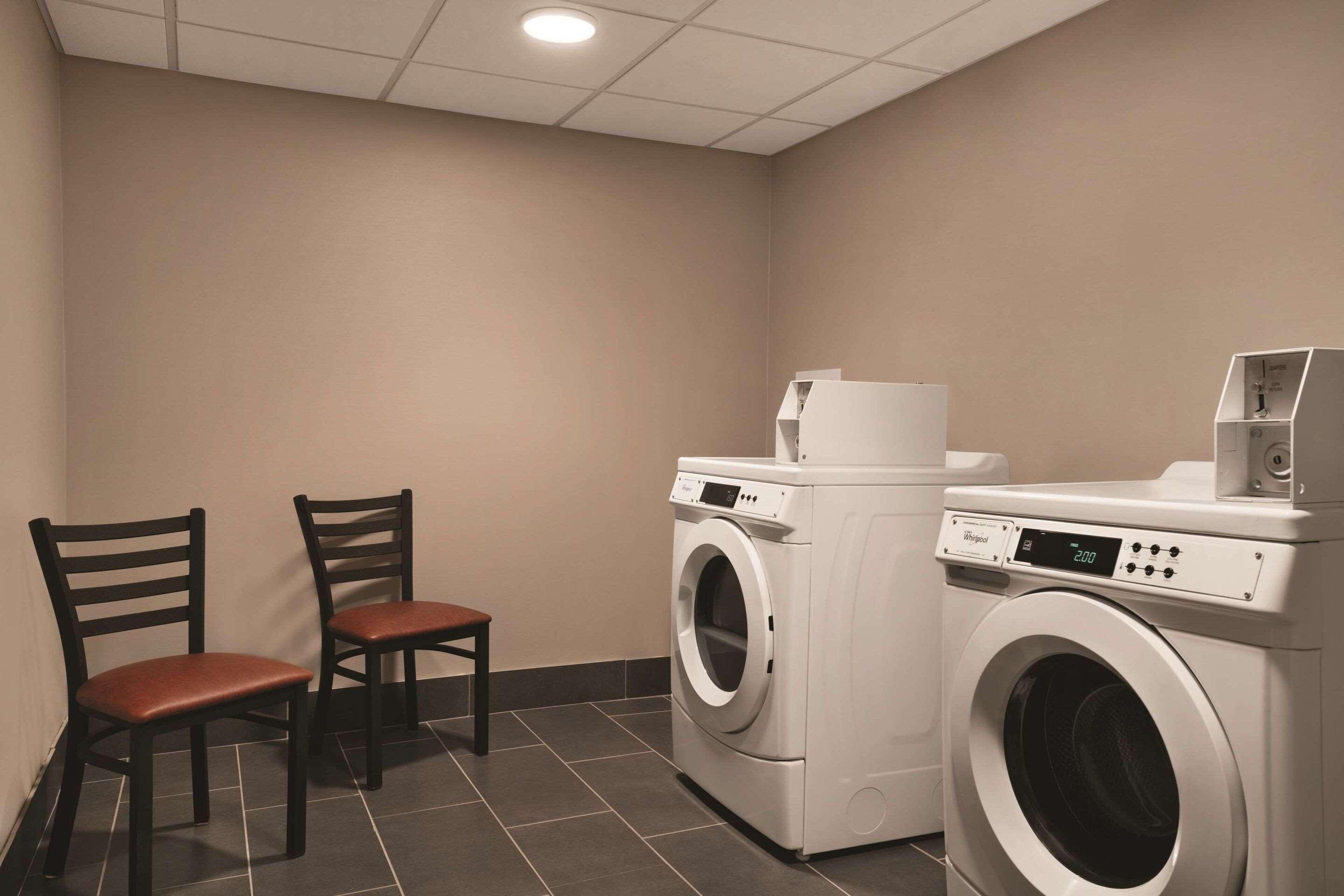 Comfort Inn & Suites Liverpool - Syracuse North Esterno foto