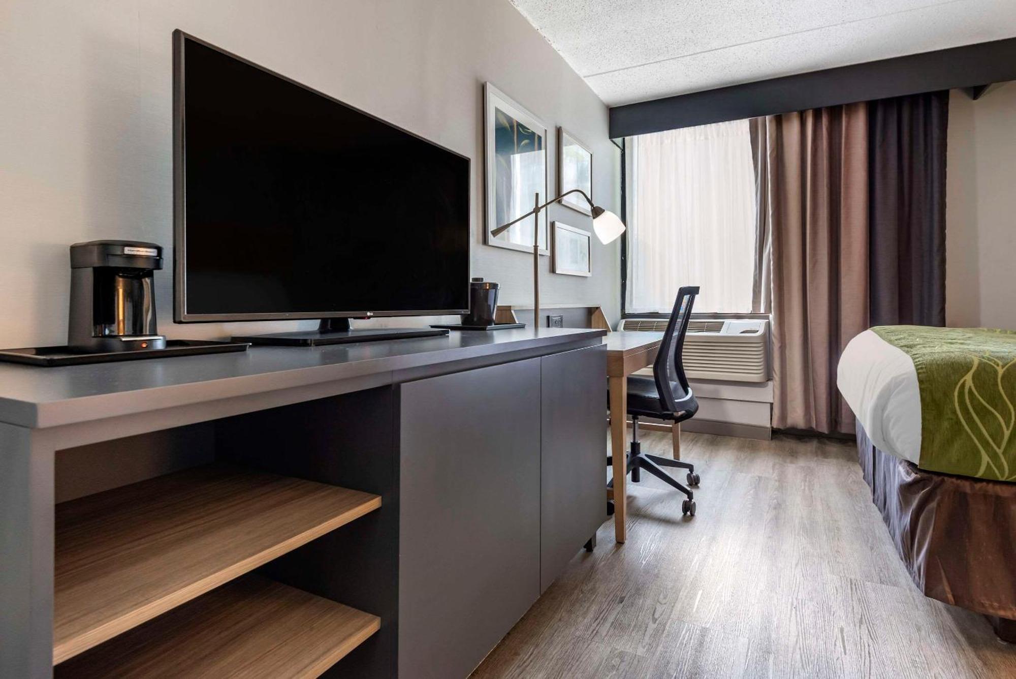 Comfort Inn & Suites Liverpool - Syracuse North Esterno foto