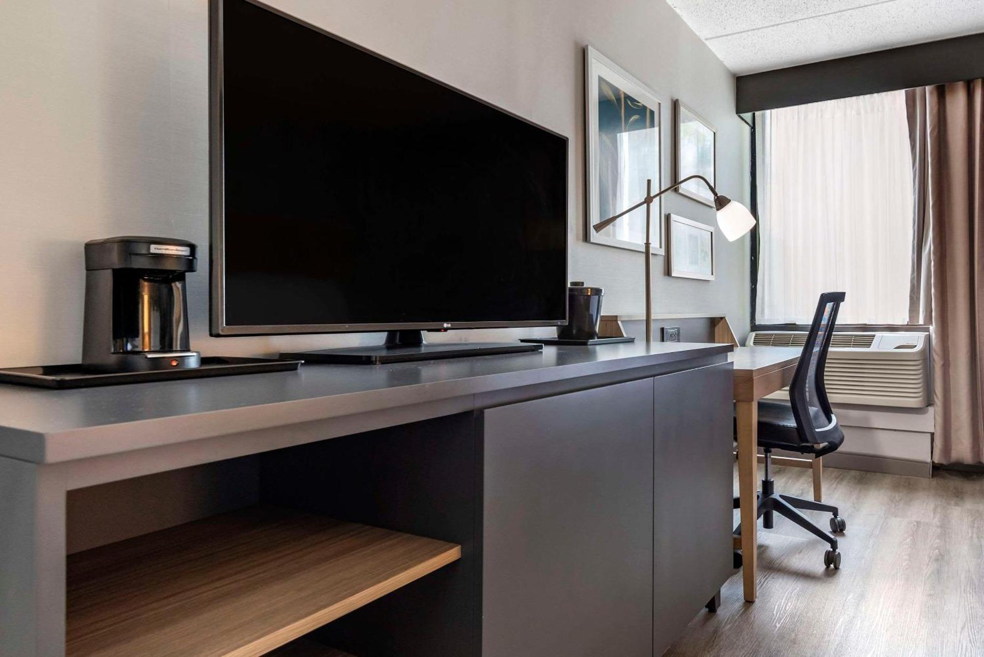 Comfort Inn & Suites Liverpool - Syracuse North Esterno foto