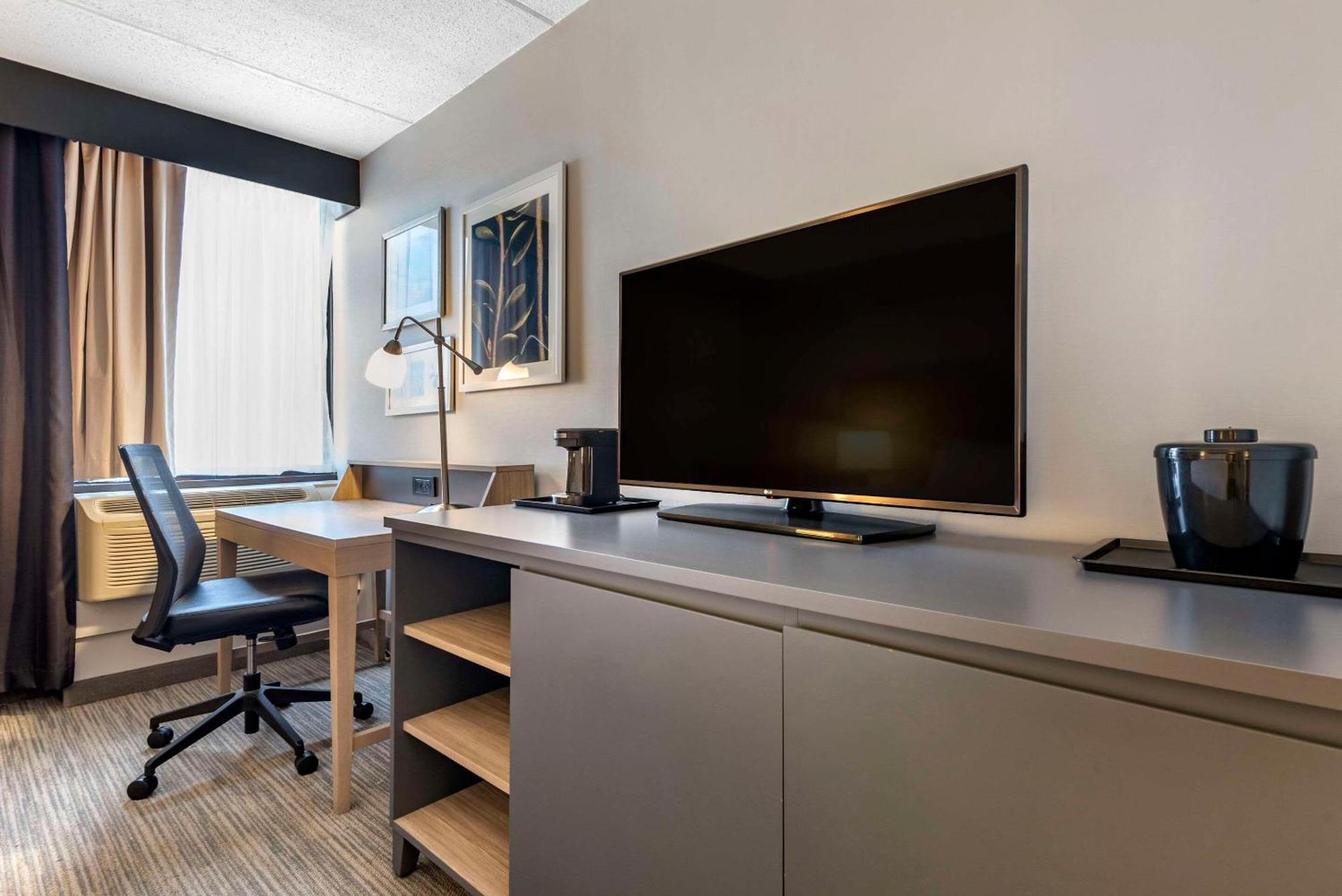 Comfort Inn & Suites Liverpool - Syracuse North Esterno foto