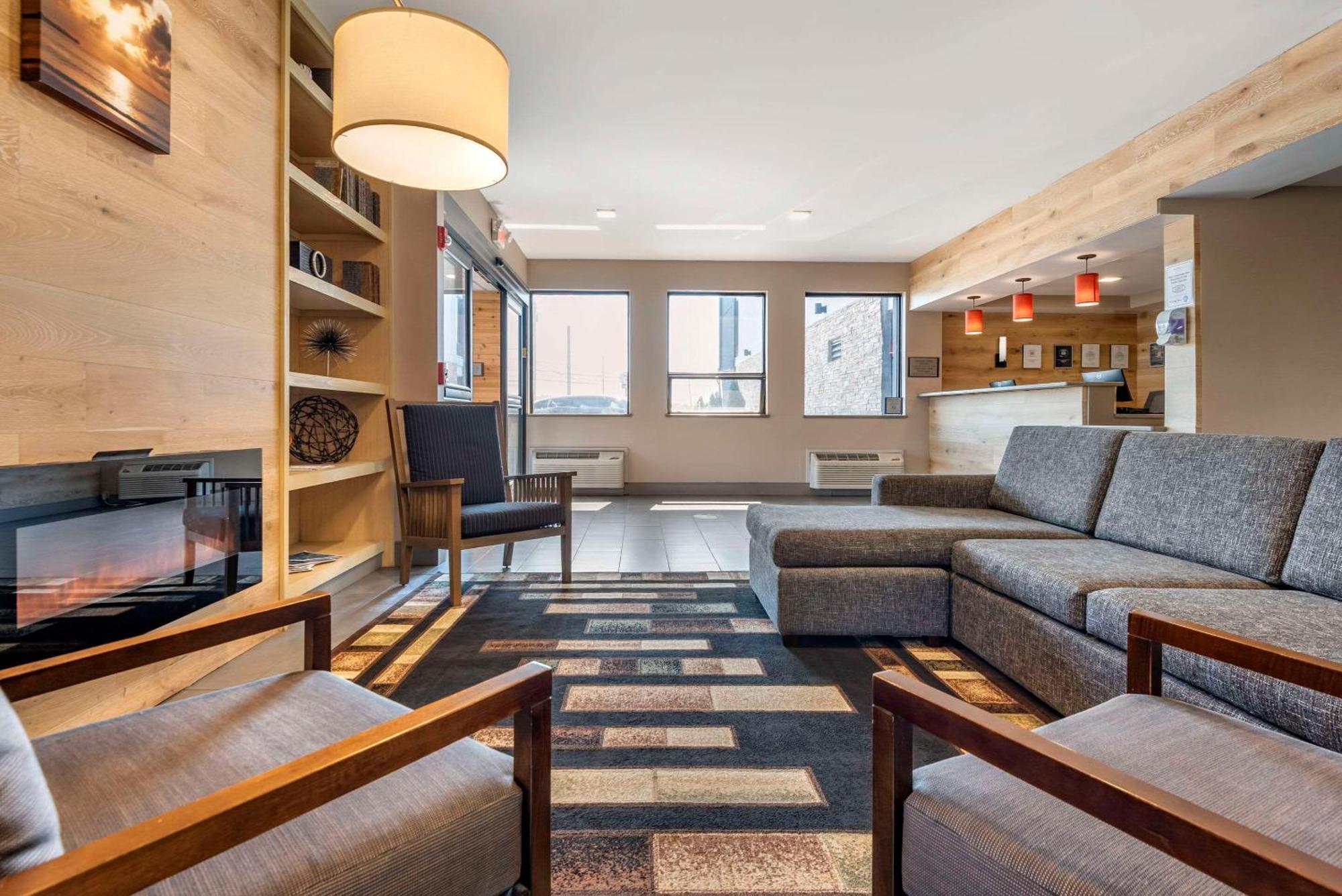 Comfort Inn & Suites Liverpool - Syracuse North Esterno foto