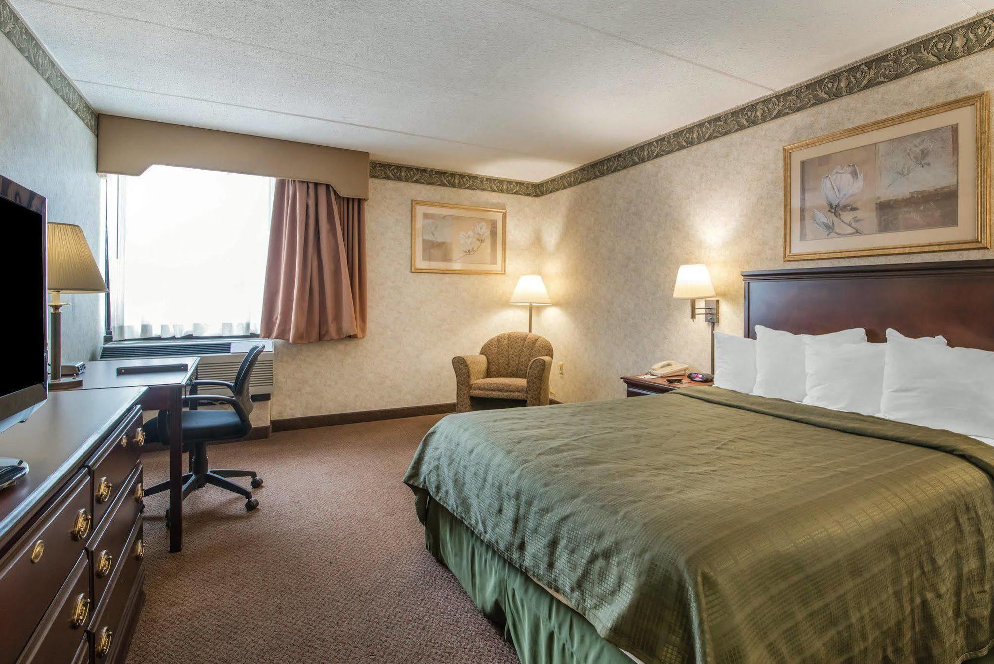 Comfort Inn & Suites Liverpool - Syracuse North Esterno foto